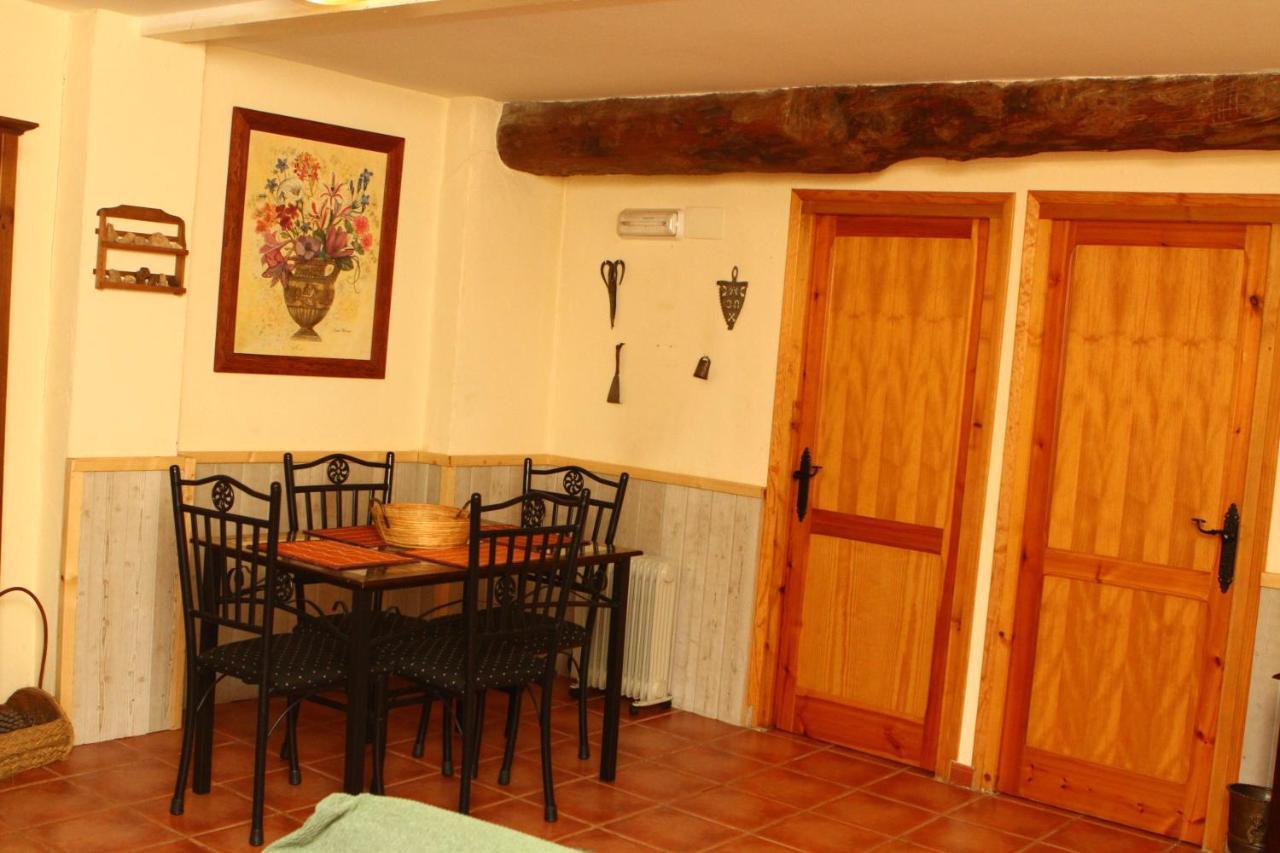 منزل الضيف Rural Puebla De San Miguel المظهر الخارجي الصورة