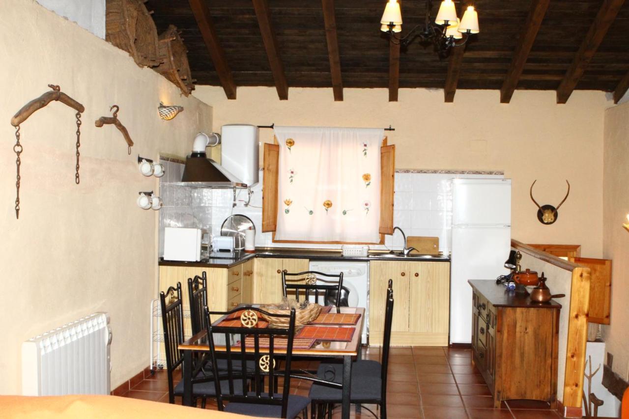 منزل الضيف Rural Puebla De San Miguel المظهر الخارجي الصورة