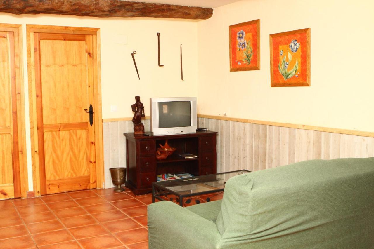 منزل الضيف Rural Puebla De San Miguel المظهر الخارجي الصورة