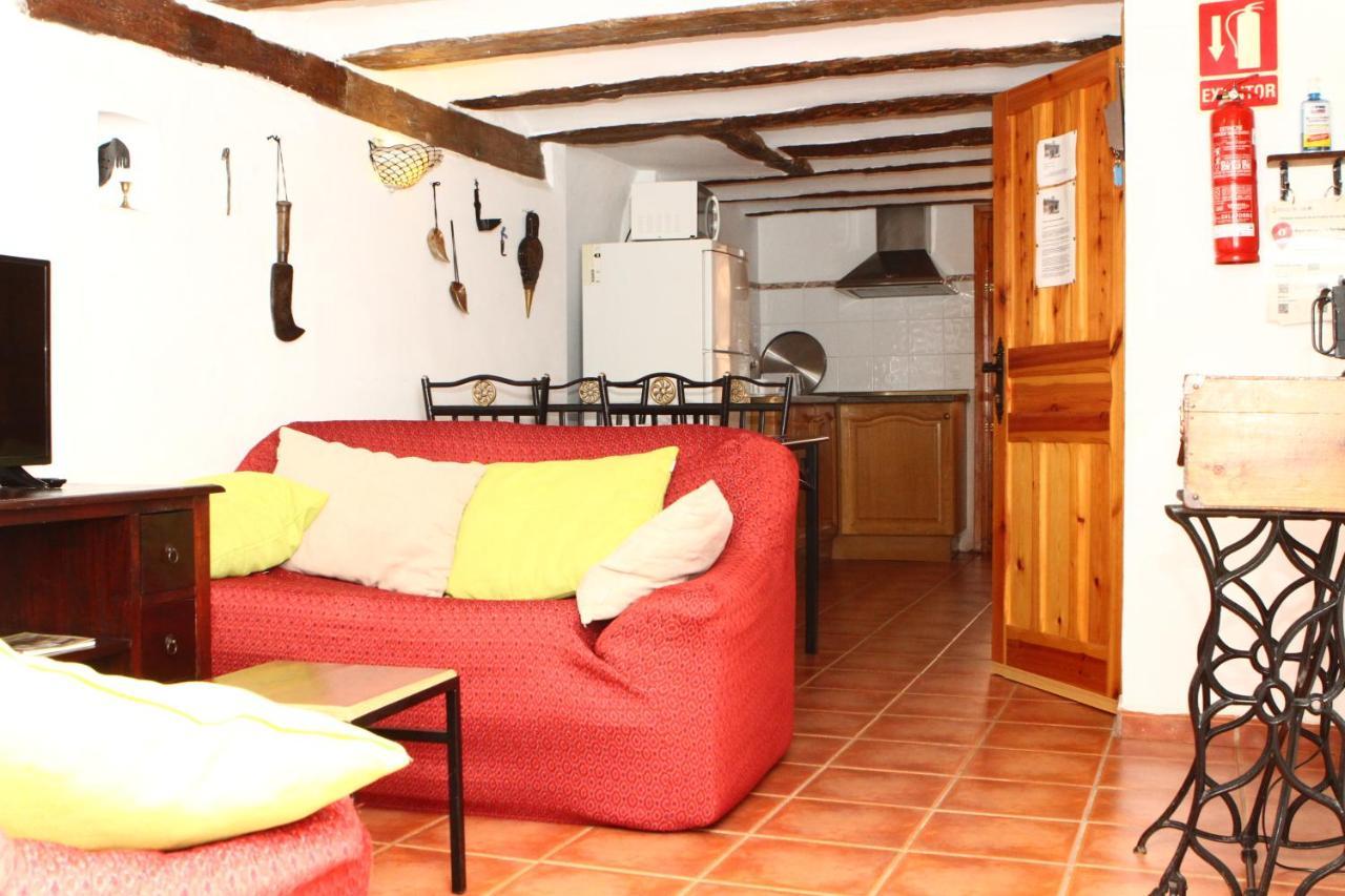 منزل الضيف Rural Puebla De San Miguel المظهر الخارجي الصورة