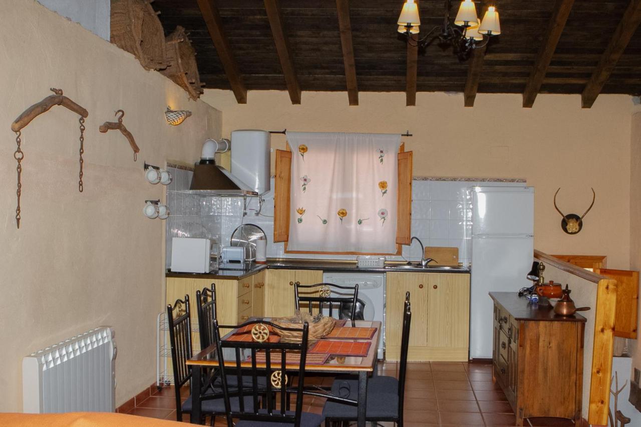 منزل الضيف Rural Puebla De San Miguel المظهر الخارجي الصورة